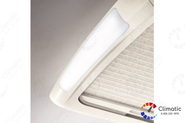 Кондиционер  с люком DOMETIC FreshLight 1600, 5300 Бте/ч., охлаждающая способность 1550Вт, нагревание 2050Вт, питание 220В